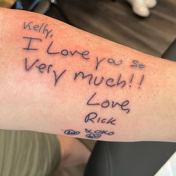 Welcome to my Closet - Picture 1 of 6